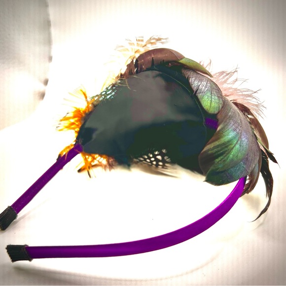 Beautiful Thin Headband Decorated w/Feathers & Crystals-Multicolored, Never Used - Picture 7 of 7